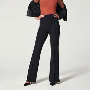 Spanx Perfect Pant High Rise Flare - M Petite